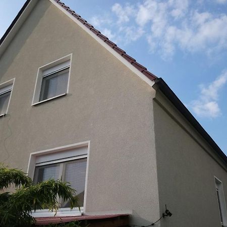Privates Einzelzimmer Bei Der Weser-Ems-Halle Oldemburgo Exterior foto